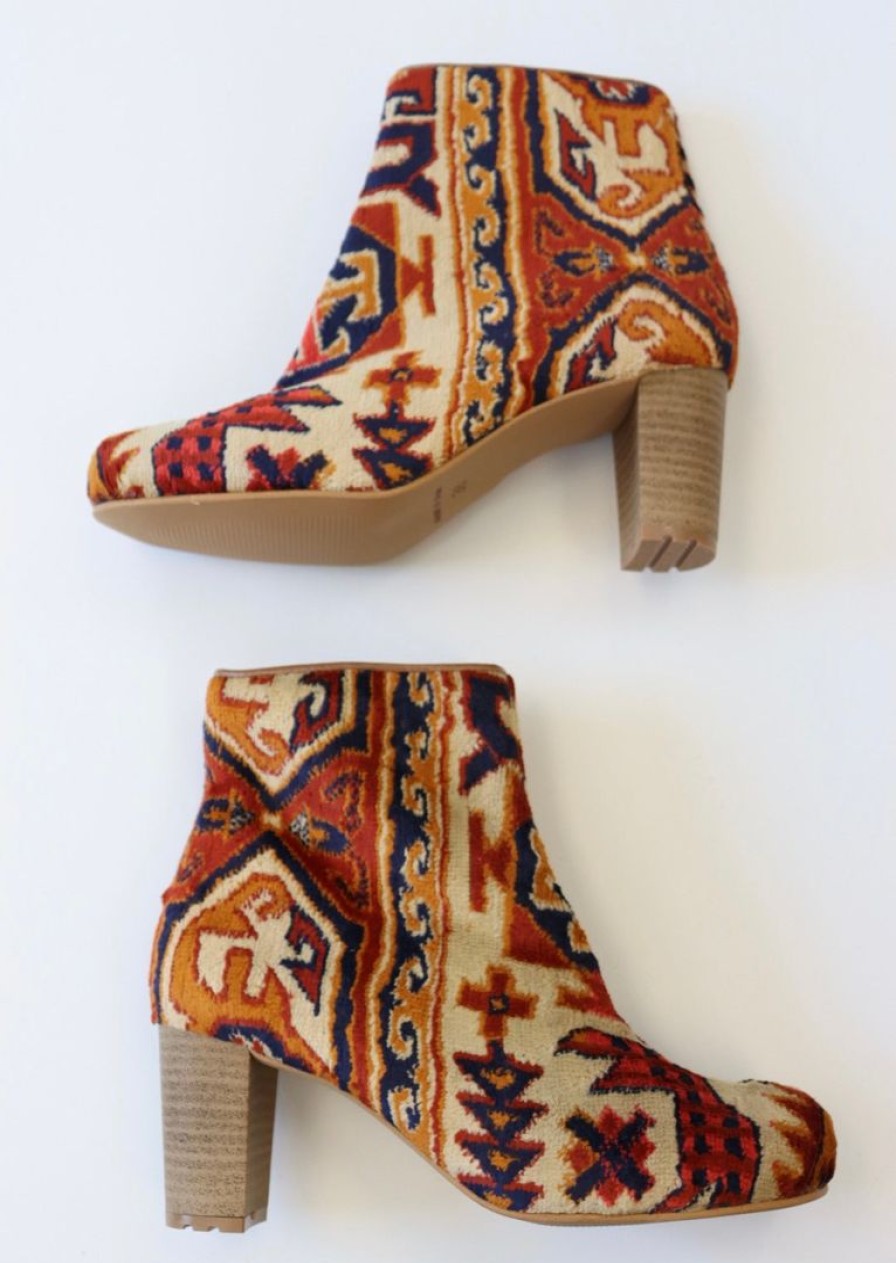 Women Farewell Frances | Carpet Boot 7.5/8 Cb3824